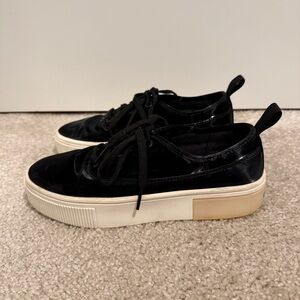 Diesel Women’s S-Vaneela Low Top Sneakers